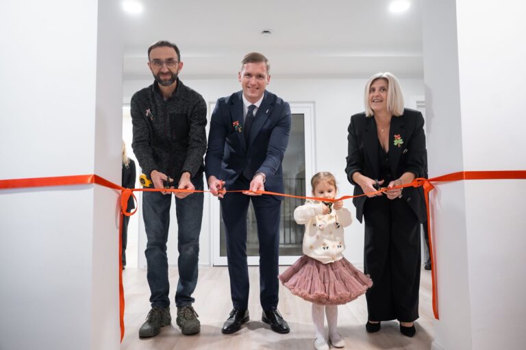 Społeczność żłobka-przedszkola w Niemenczynie cieszy się z odnowionej, nowoczesnej infrastruktury