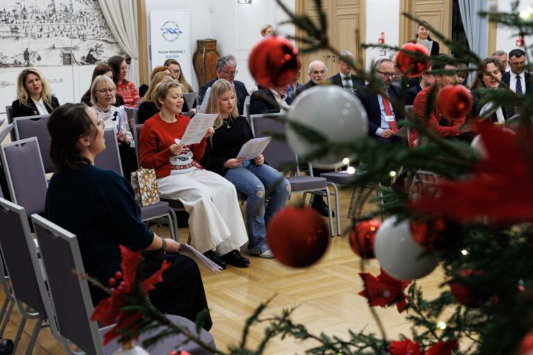 Kolędowanie – jedna z najpiękniejszych polskich tradycji świątecznych