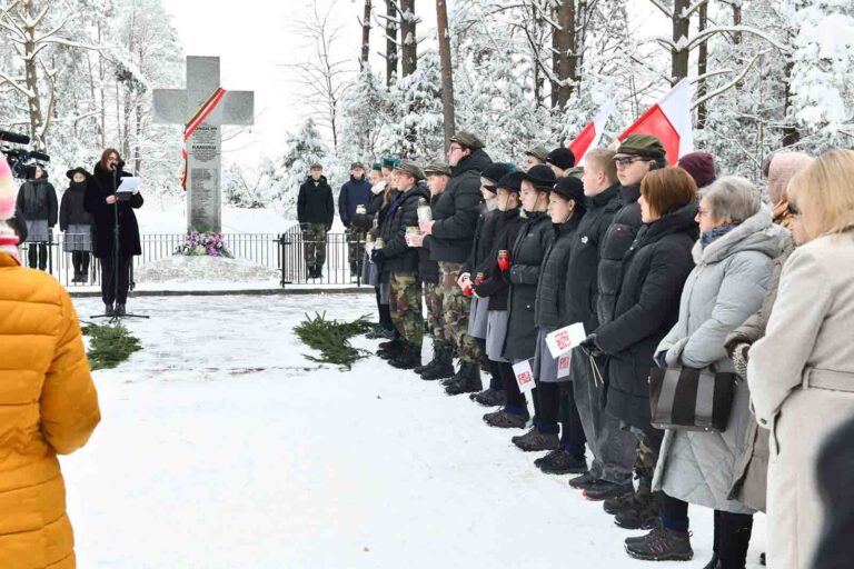 82. rocznica zbrodni w Koniuchach. Po wojnie przedstawiano to jako „zwycięstwo nad Niemcami”