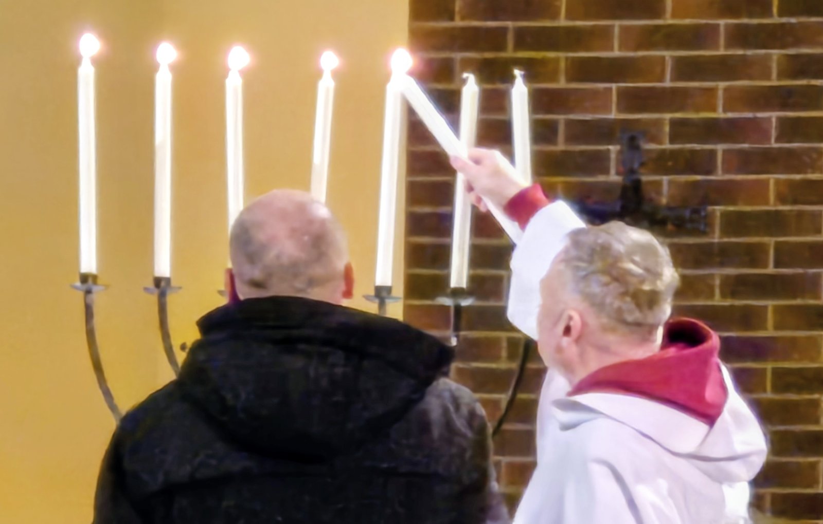 religia-Judaizm-2026-01-27-0a-PORTAL Spotkanie z okazji Dnia Judaizmu rozpoczęło zapalanie świec.