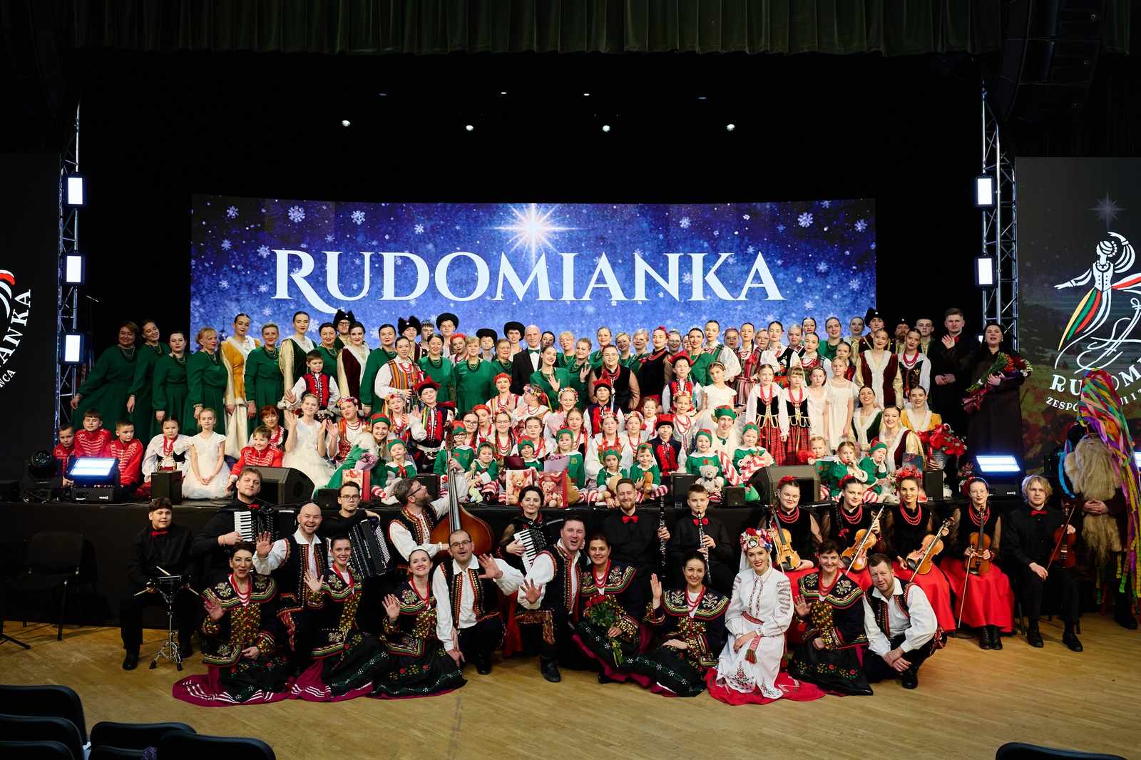 Koncert Zespołu Pieśni i Tańca „Rudomianka”.