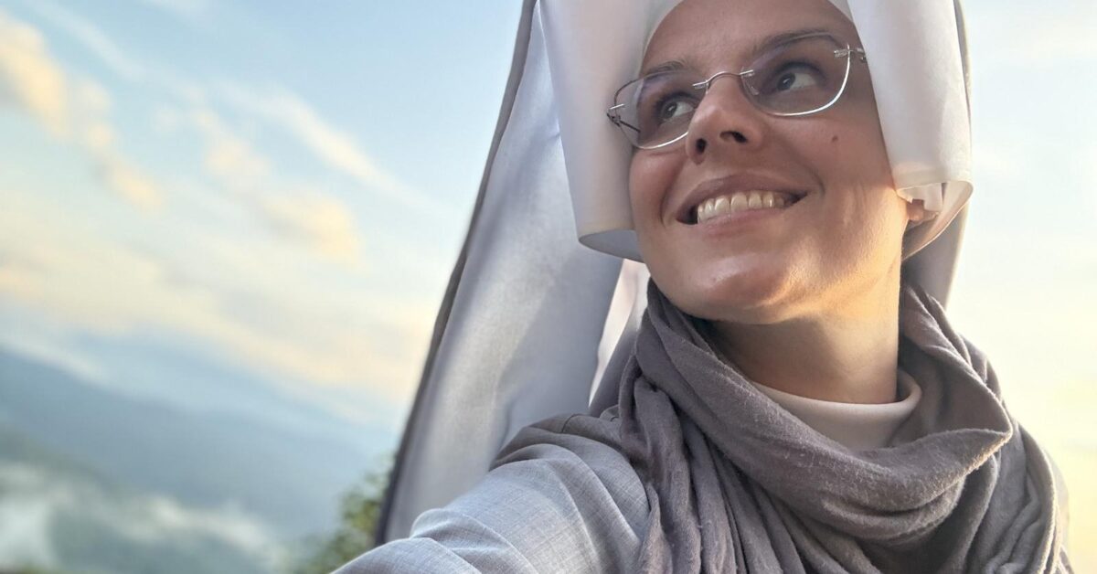 Pozytywnie rozmodlona siostra Gaudia Skass