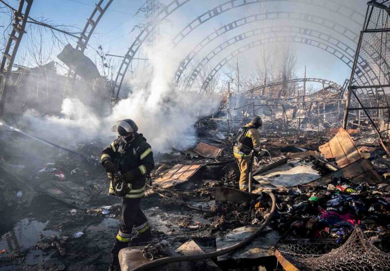 Gdy Ukraina ustąpiła, Rosja odrzuca plan USA i mówi o „ustaleniach na Alasce”. Litwa podtrzyma sankcje