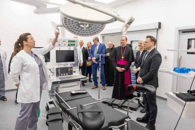 Uroczyste otwarcie nowego skrzydła Szpitala Klinicznego Miasta Wilna odbyło się 5 lutego z udziałem stołecznych władz i kierownictwa placówki.