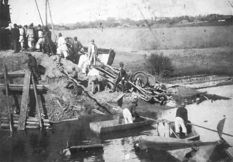 Województwo stanisławowskie w II Rzeczypospolitej — między państwowością a konfliktem