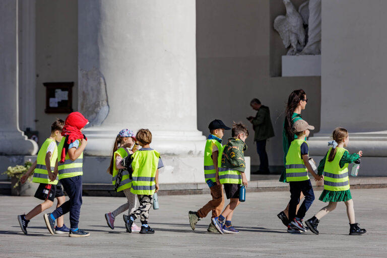 Alarmujące statystyki: 80 proc. dzieci potrzebuje pomocy logopedy. Ekspert mówi o przyczynach