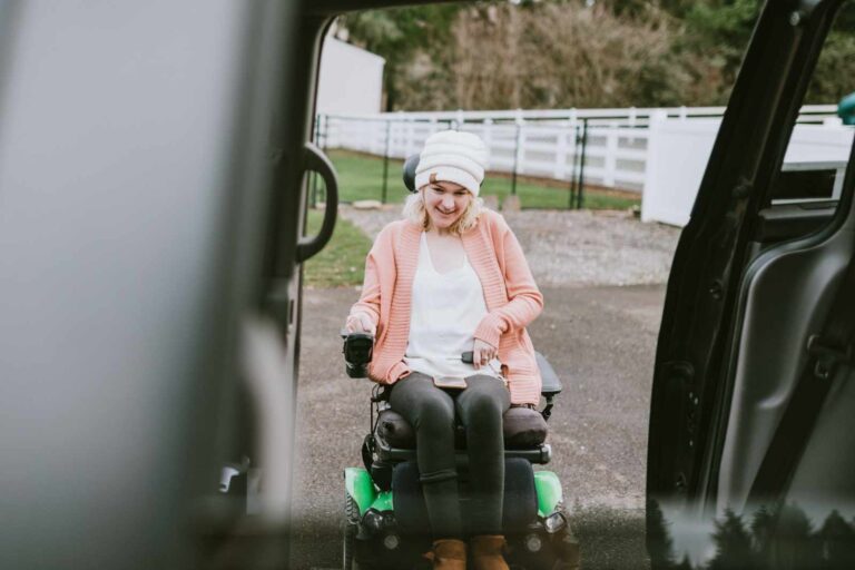 Podwózka do kliniki nie dla każdego? Litwa wprowadza nowe zasady