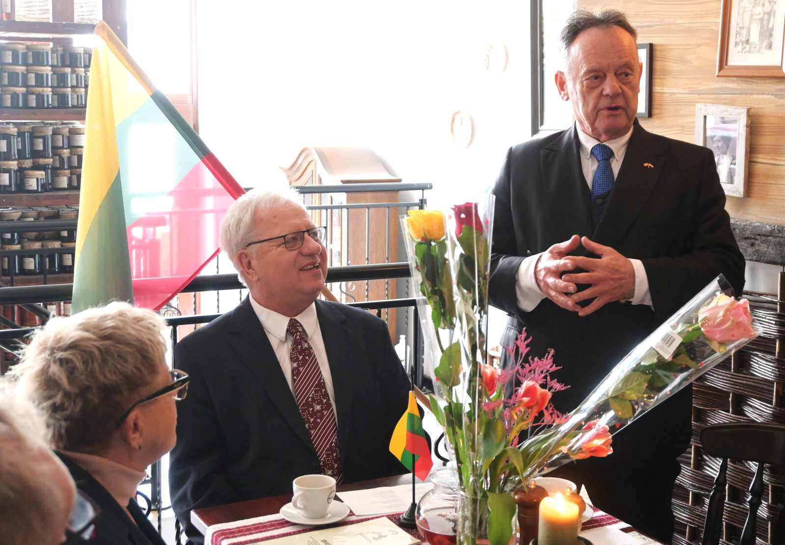 W swoim wystąpieniu konsul Wiesław Wierzchoś przypomniał, że Litwini obchodzą w tym czasie w istocie dwa ważne wydarzenia historyczne.