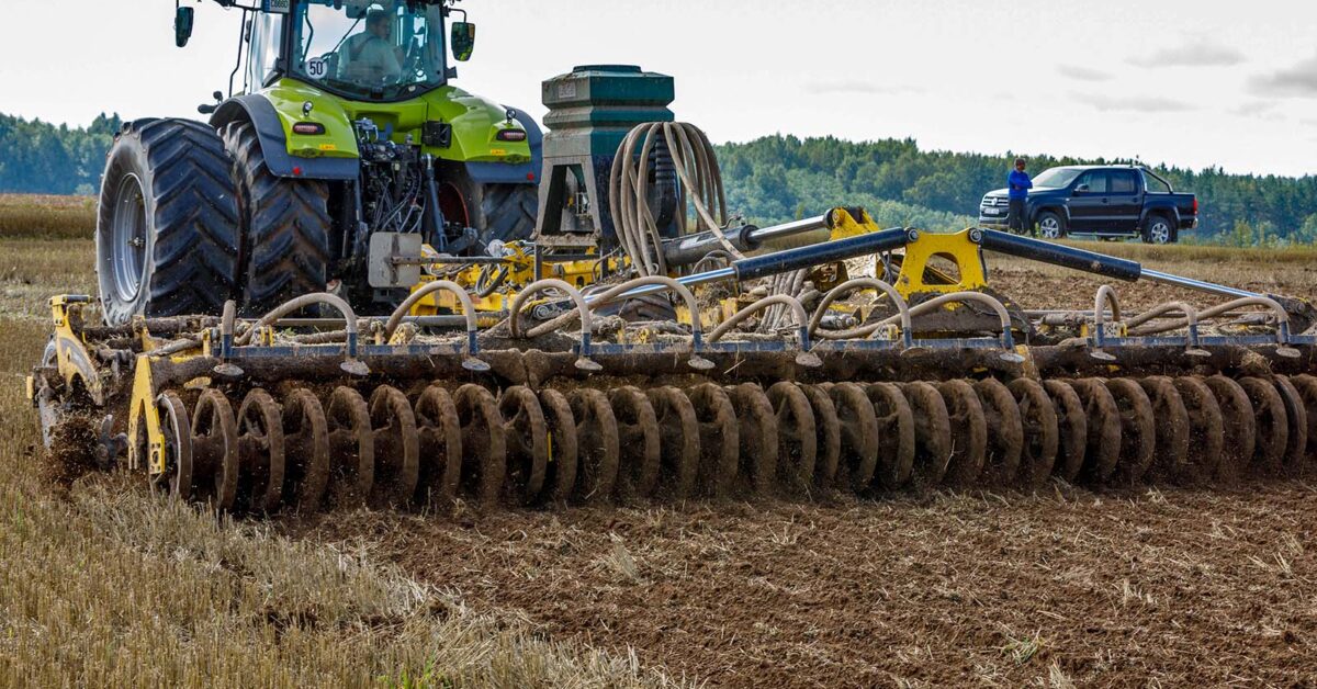 Dobre prognozy plonów na ten rok, ale w tle niskie ceny skupu i rosnące koszty produkcji