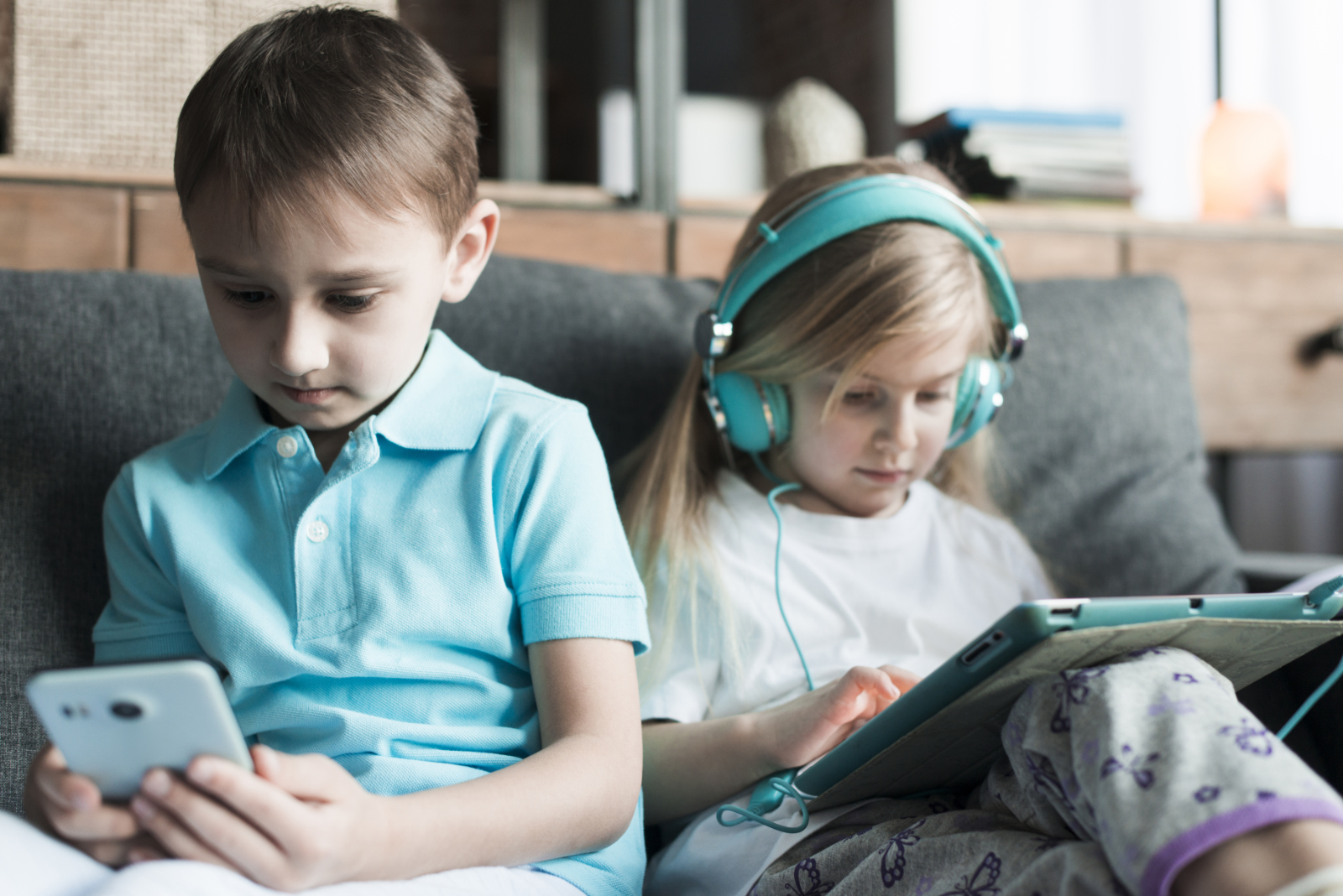 Smartfony w centrum uwagi najmłodszych.