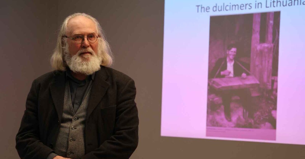 Brzmienia korzeni. Evaldas Vyčinas o cymbałach, kanklės i sile folkloru