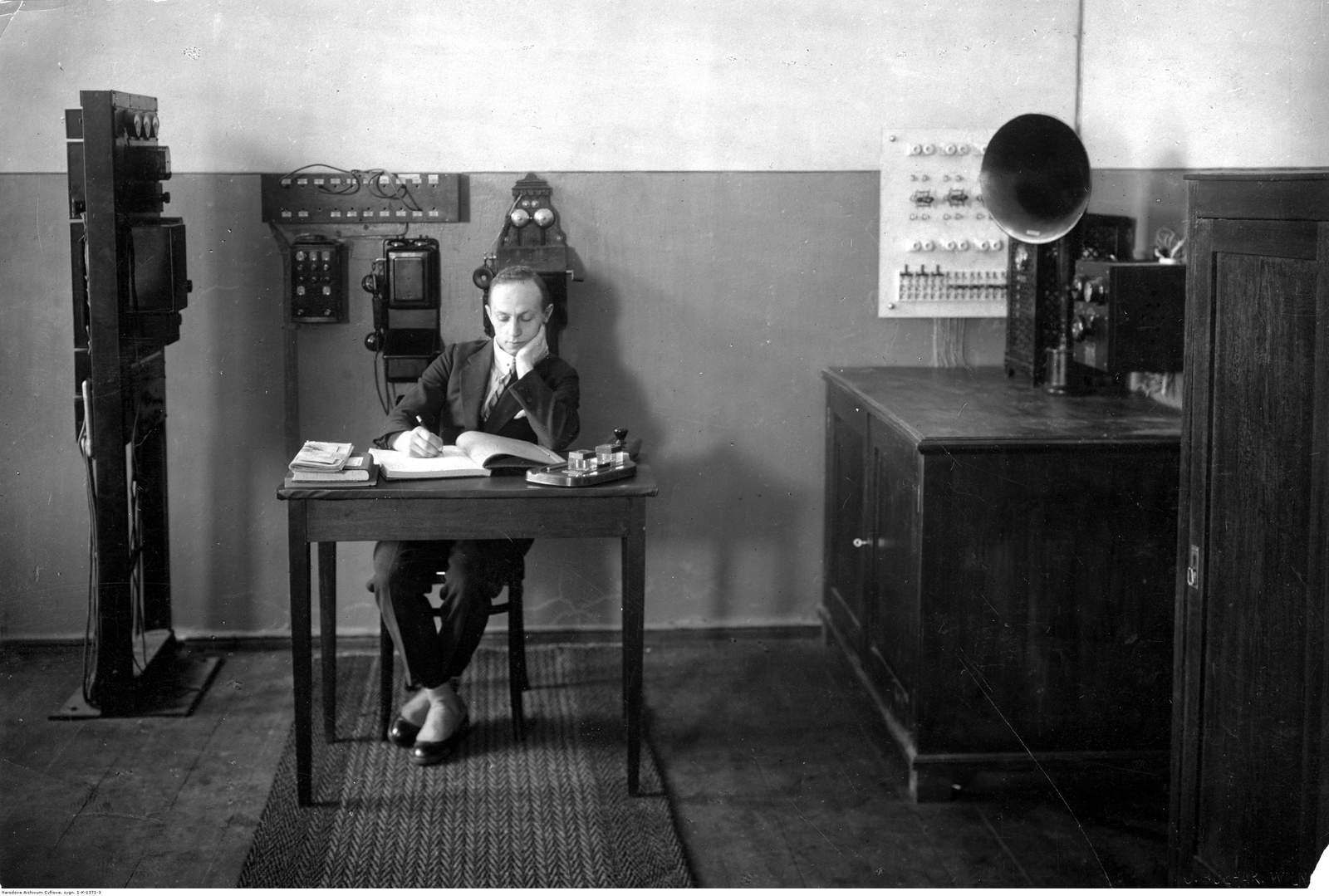 radio-2026-04-18-2-PORTAL