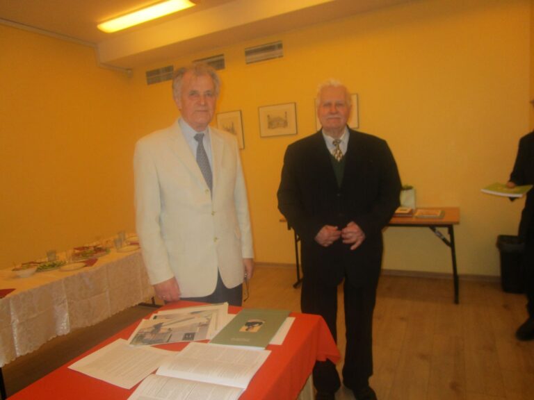 Prof. Romuald Brazis i prof. Ryszard Kuźmo.