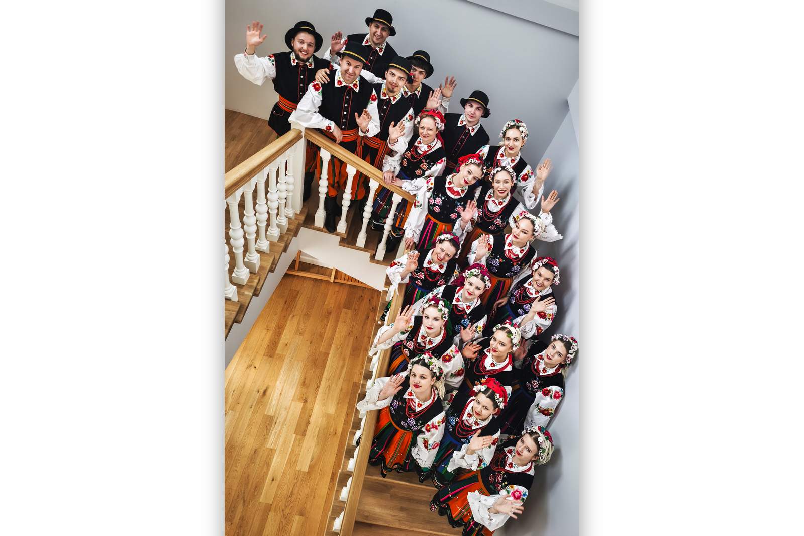 Zespół „Wileńszczyzna” po występie w dworku w Glinciszkach.