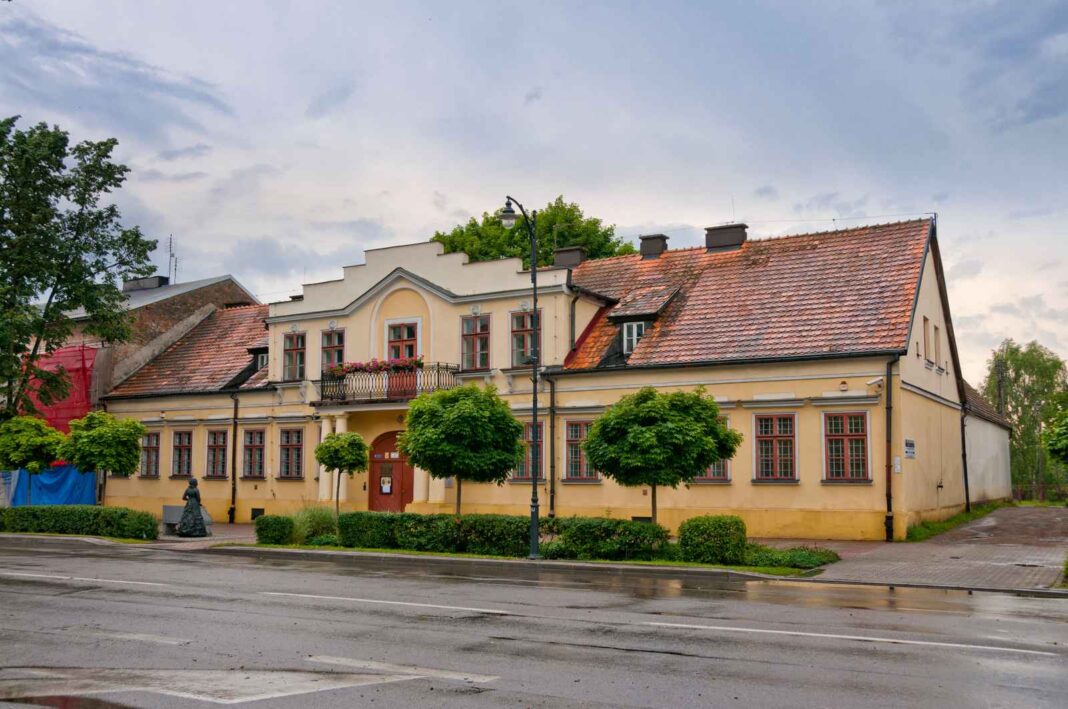 Dom narodzin Marii Konopnickiej w Suwałkach, obecnie mieści się w nim muzeum pisarki.