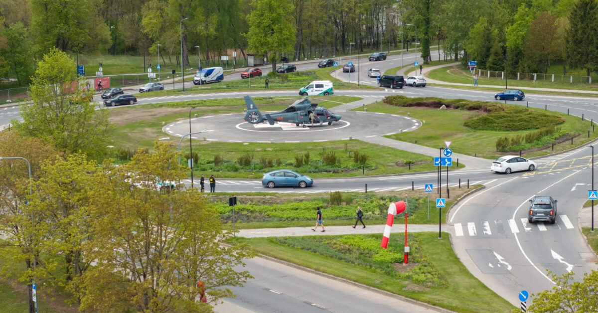 Przy Klinikach Santaros otwarto lądowisko dla śmigłowców