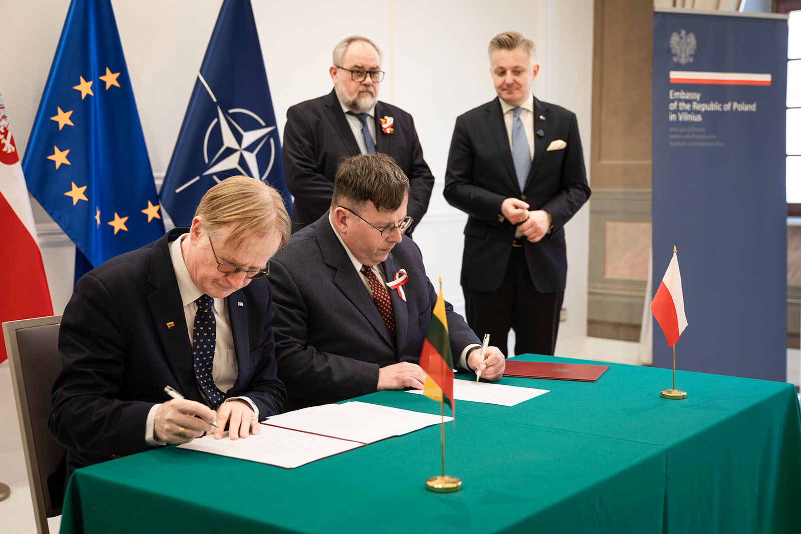 W sobotę 2 maja w budynku Ambasady RP w Wilnie podpisano deklarację o współpracy pomiędzy Centrum Badań Ludobójstwa i Ruchu Oporu Mieszkańców Litwy i Instytutem Strat Wojennych im. Jana Karskiego.