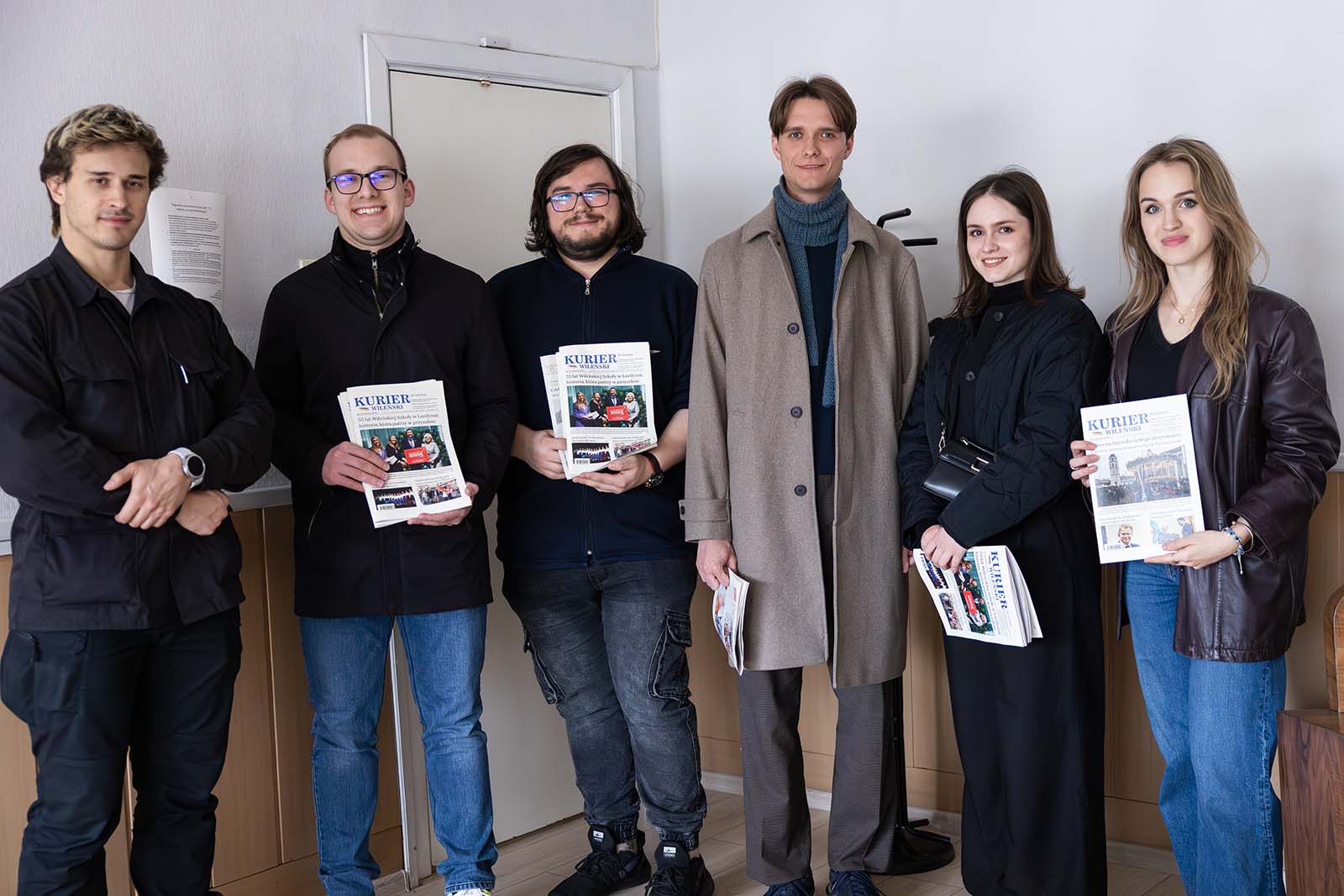 We środę 29 kwietnia naszą redakcję odwiedzili studenci z Uniwersytetu Łódzkiego, działający w kole naukowym pod egidą ejszyskiej politolog, dr Barbary Jundo-Kaliszewskiej.