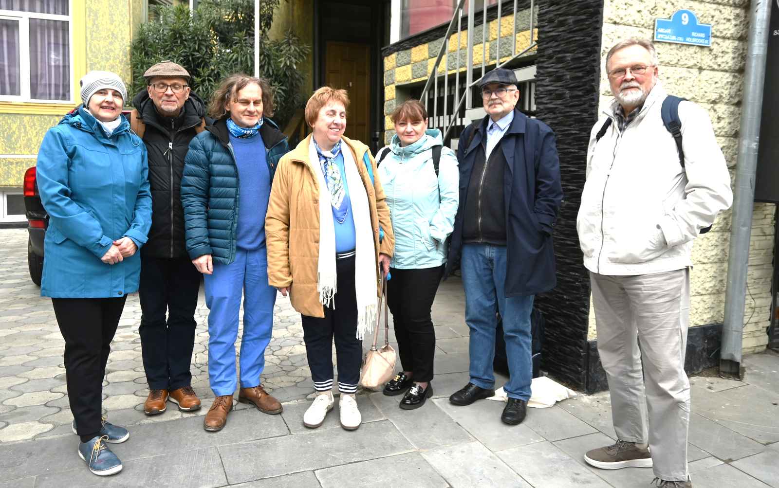 Uczestnicy kwietniowej wyprawy do Gruzji H. Krasowska (z lewej), J. Sroka, M. Pantuła, J. Pawlik D. Gałyga, J. Wróbel, A. Osiniak.