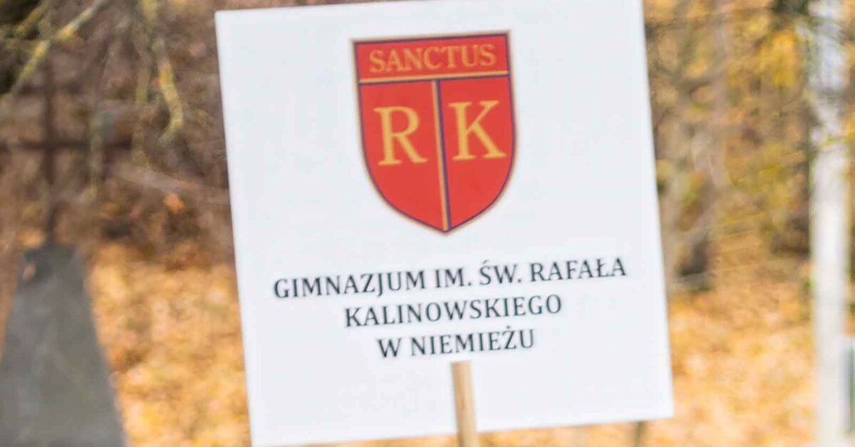 W niemieżskim gimnazjum obowiązuje parytet języka podczas uroczystości. „Sprawiedliwość nie zawsze jest wyliczana matematycznie”