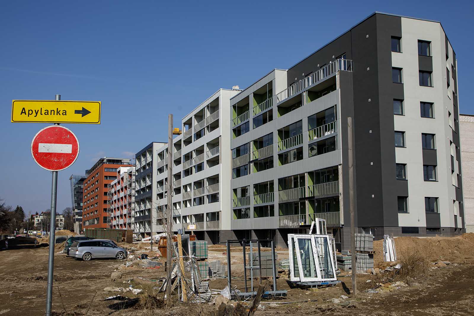 Blok wielomieszkaniowy.