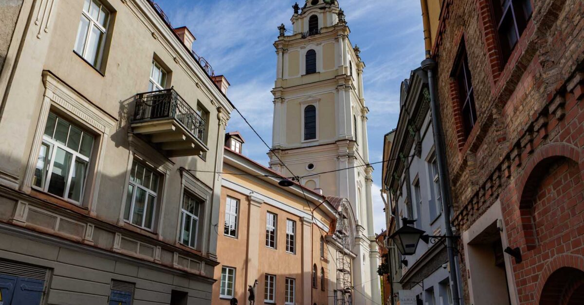 Kościół św. Janów — nowe odkrycia i piękny widok na Wilno