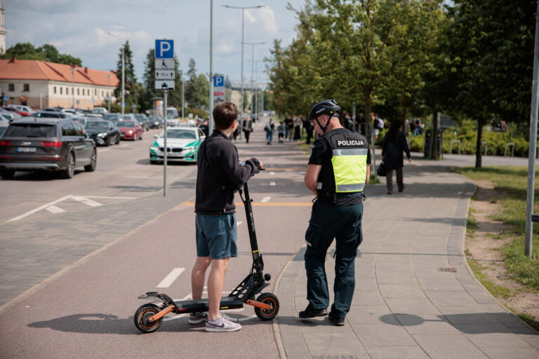 Znamy najczęstsze urazy wileńskich „hulajnożystów”. Policja zapowiada dodatkowe kontrole