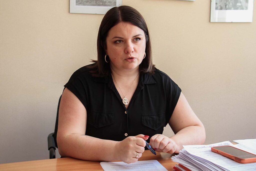 Dyrektor Gimnazjum w Awiżeniach, Alicja Bilińska.