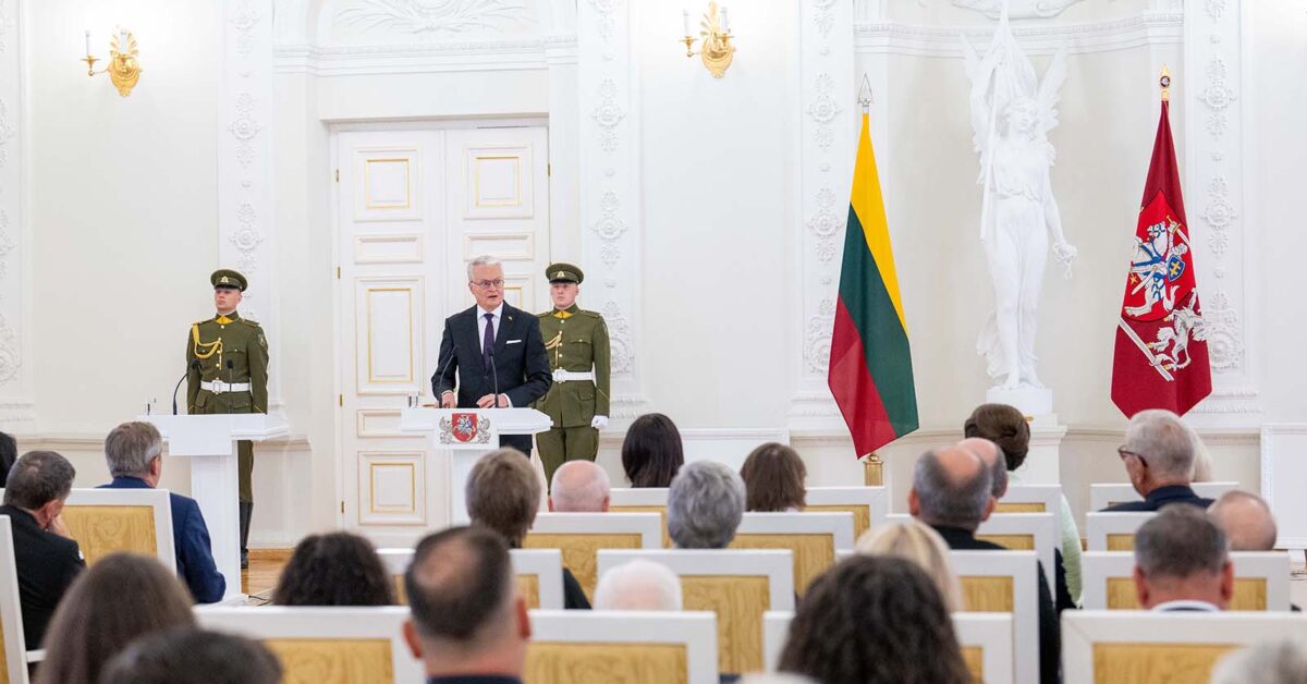 Odznaczenia prezydenckie z okazji 6 lipca. Wśród zasłużonych — dwoje Polaków