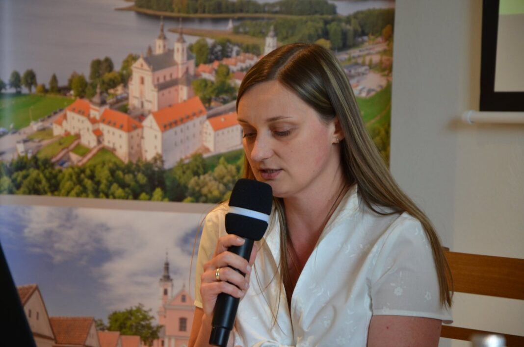 Dr Diana Maksimiuk.