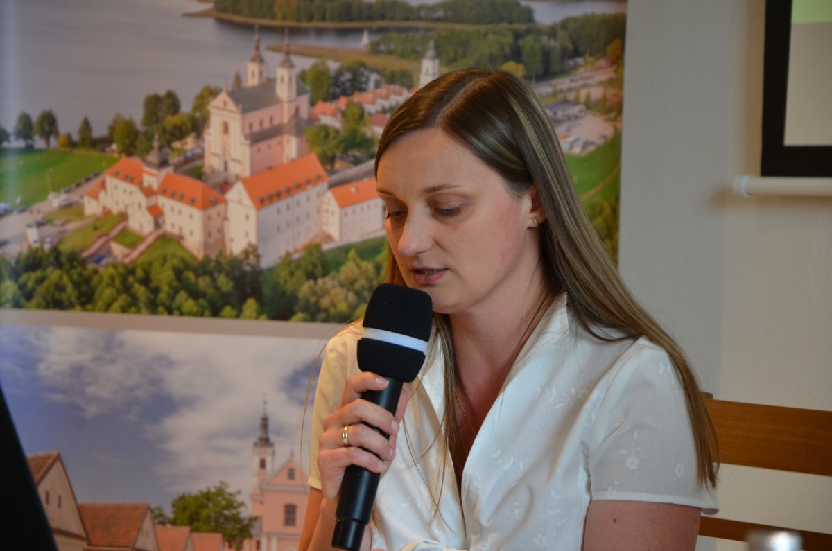 Dr Diana Maksimiuk.