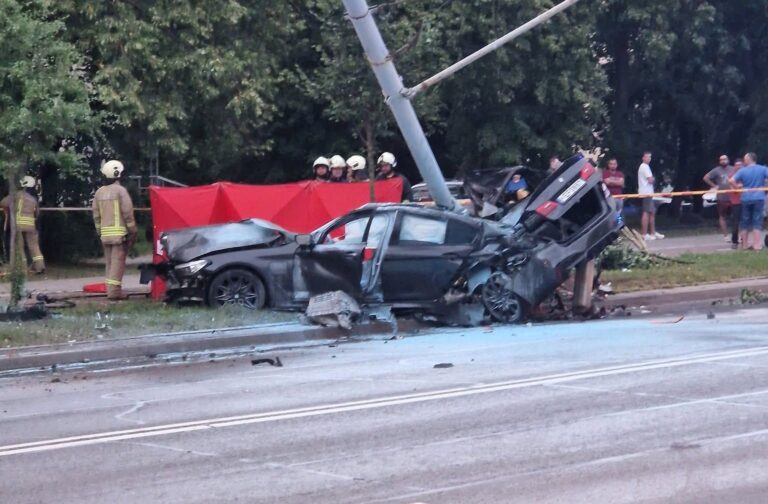 Wypadek samochodowy.