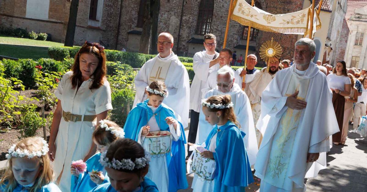 Odpust z okazji Wniebowzięcia Maryi u franciszkanów w Wilnie [GALERIA]