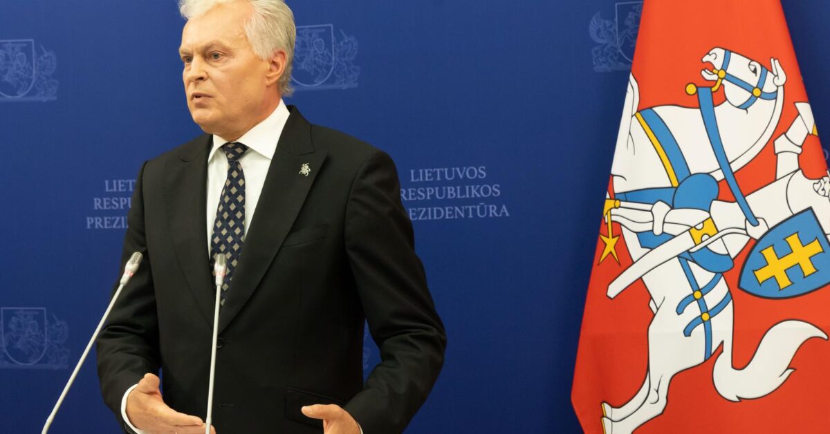 Pułap cen paliw na Litwie? Prezydent przypomina o swoim projekcie