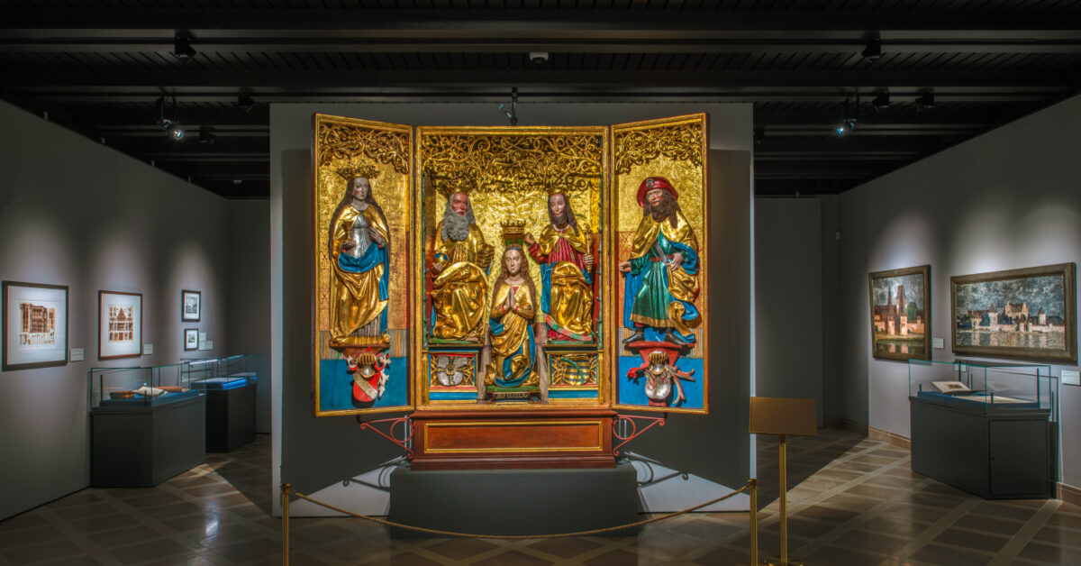 Treasures from Malbork go on display in Vilnius