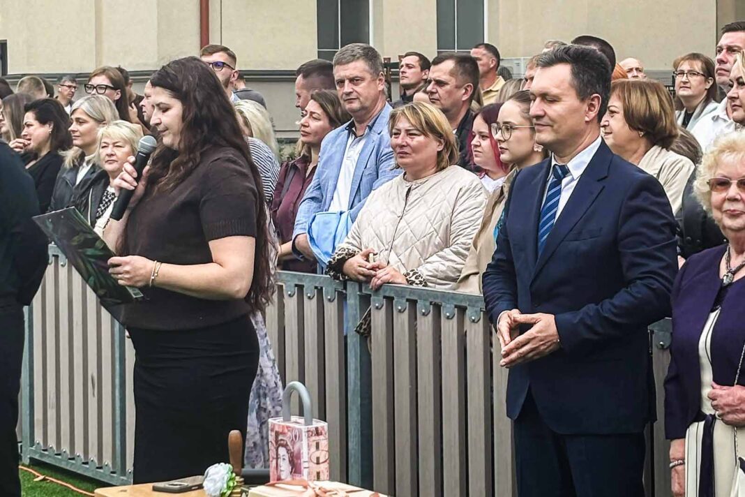 Dyrektor Walery Jagliński (pierwszy od prawej).