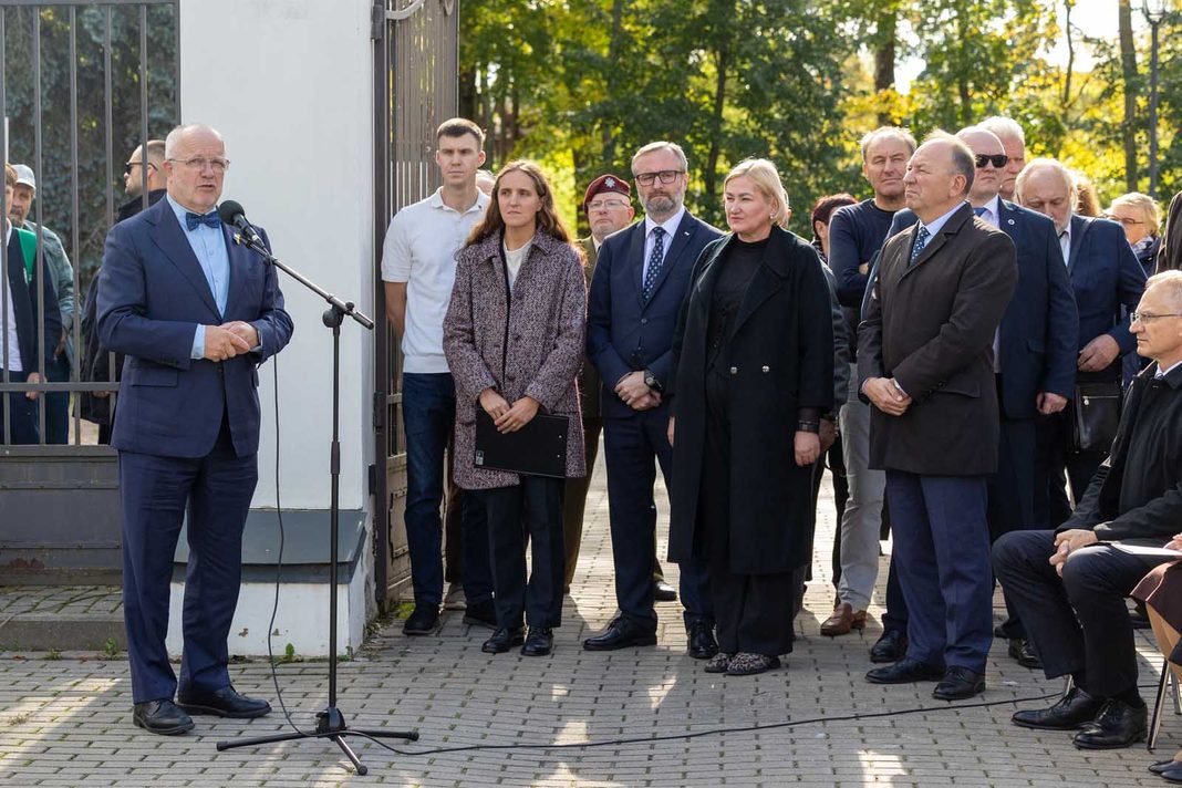 Do uczestników uroczystości przemawiał przewodniczący Sejmu Republiki Litewskiej Juozas Olekas.