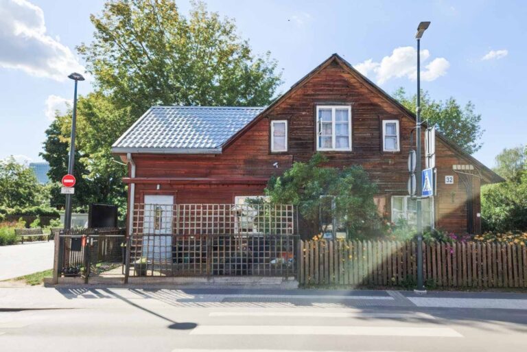 Przy ulicy Chocimskiej-Chiwańskiej (obecnie ul. Giedraičių 32) rodzina Śleńdzińskich mieszkała do 1921 r., kiedy to dom został sprzedany.