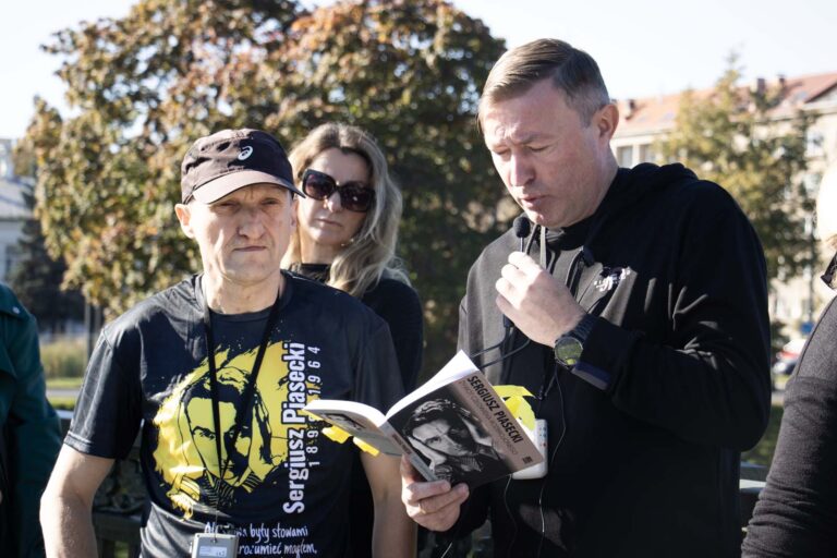 Wycieczkę prowadził Wojciech Jaskuła.